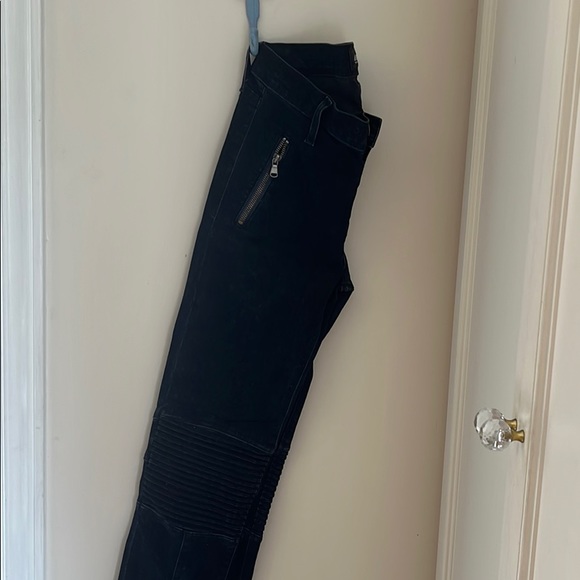 Unique Hudson Jeans - Picture 5 of 8